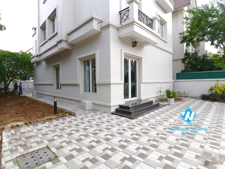 Villa for rent at Hoa Sua street,Vinhome Riverside